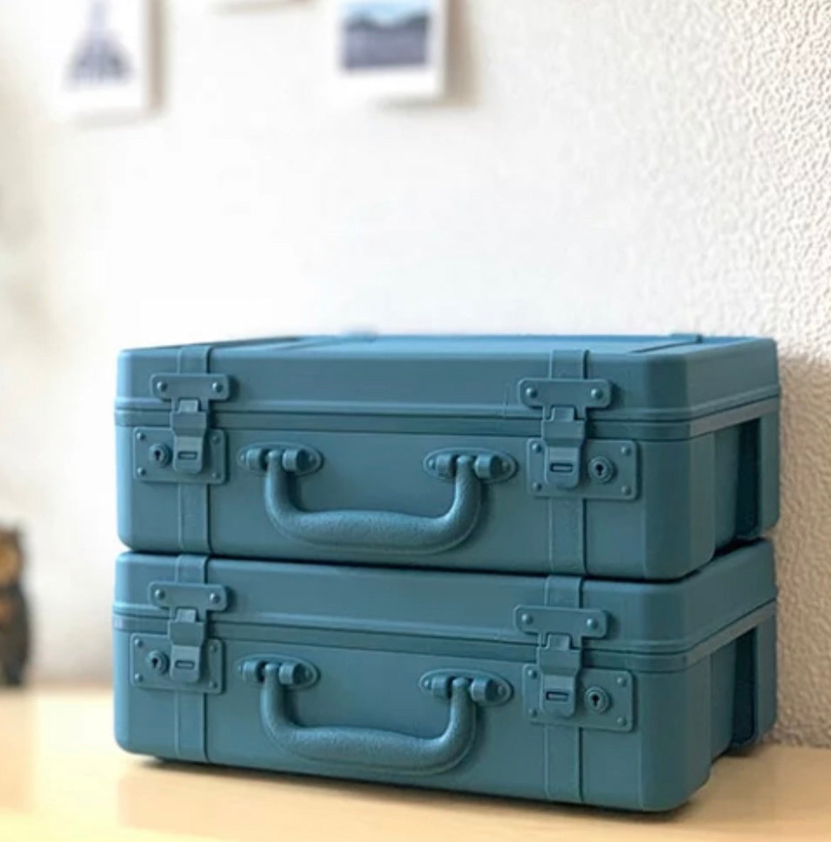Captivating Display & Toolbox - 'Trunk Story'